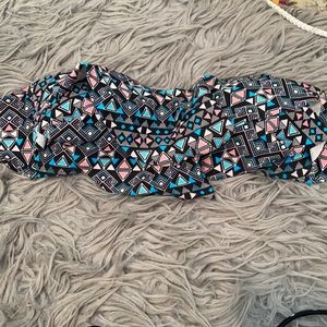 Strapless ruffle bikini top